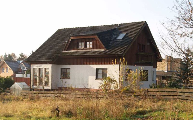 Einfamilienhaus mit Einliegerwohnung Wohnimmobilien in